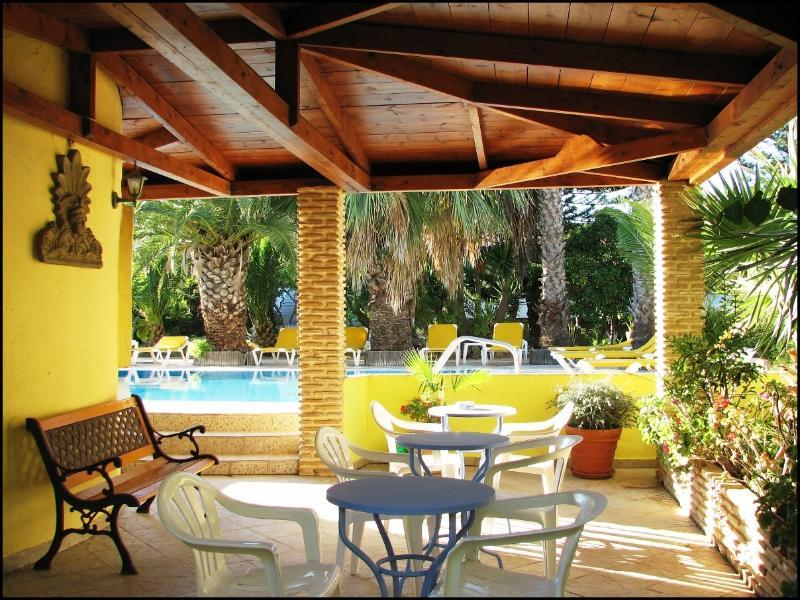 Hotel Lemon Garden 3*